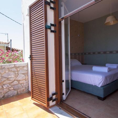 Malvazios Villas #4 기티오 외부 사진