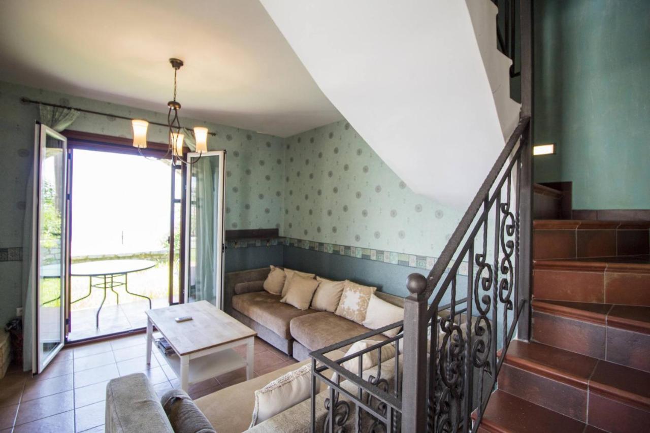 Malvazios Villas #4 기티오 외부 사진