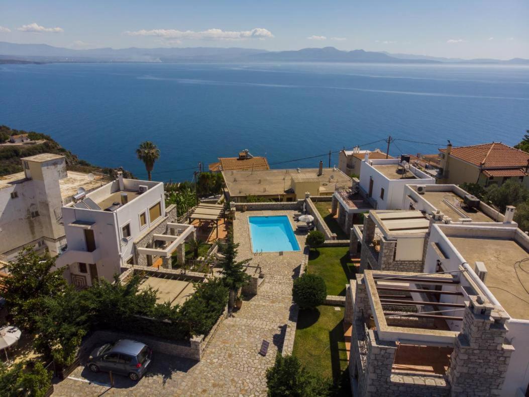 Malvazios Villas #4 기티오 외부 사진